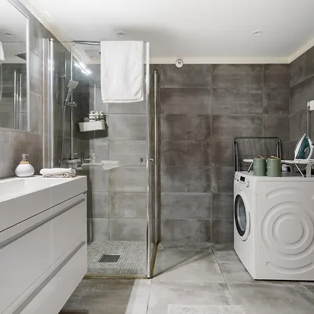 Leilighet Solsiden Modern Stay: King Beds, Private Entry *
