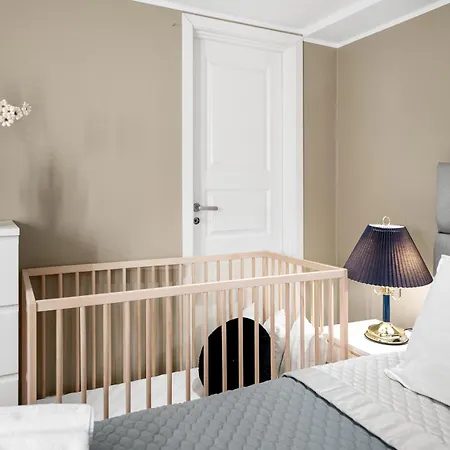 Solsiden Modern Stay: King Beds, Private Entry Trondheim