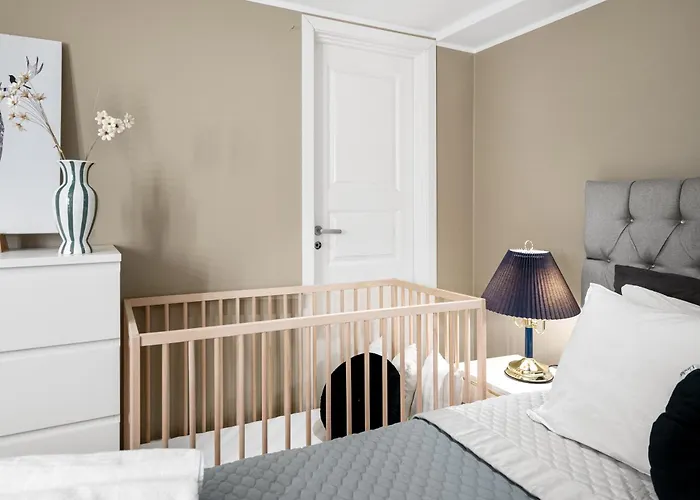 Solsiden Modern Stay: King Beds, Private Entry Trondheim