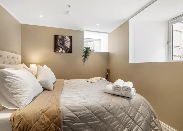 Leilighet Solsiden Modern Stay: King Beds, Private Entry