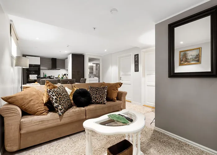 Solsiden Modern Stay: King Beds, Private Entry Leilighet *