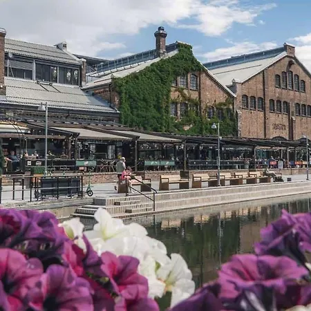 アパート Solsiden Modern Stay: King Beds, Private Entry トロンハイム