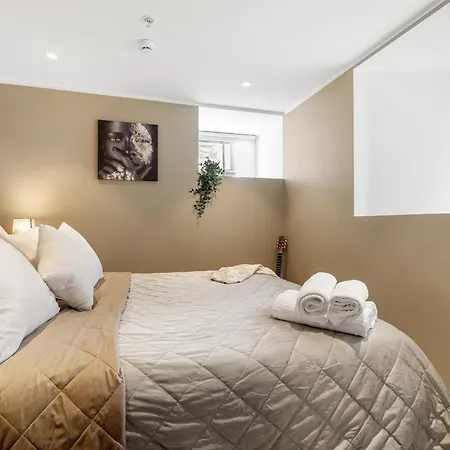 アパート Solsiden Modern Stay: King Beds, Private Entry