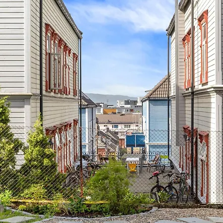 アパート Solsiden Modern Stay: King Beds, Private Entry