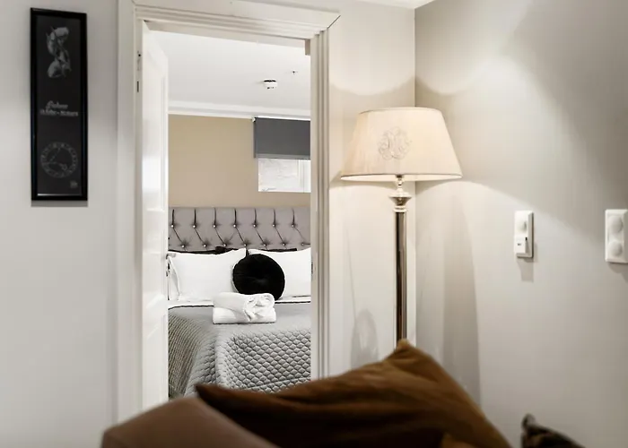 公寓 Solsiden Modern Stay: King Beds, Private Entry 特隆赫姆